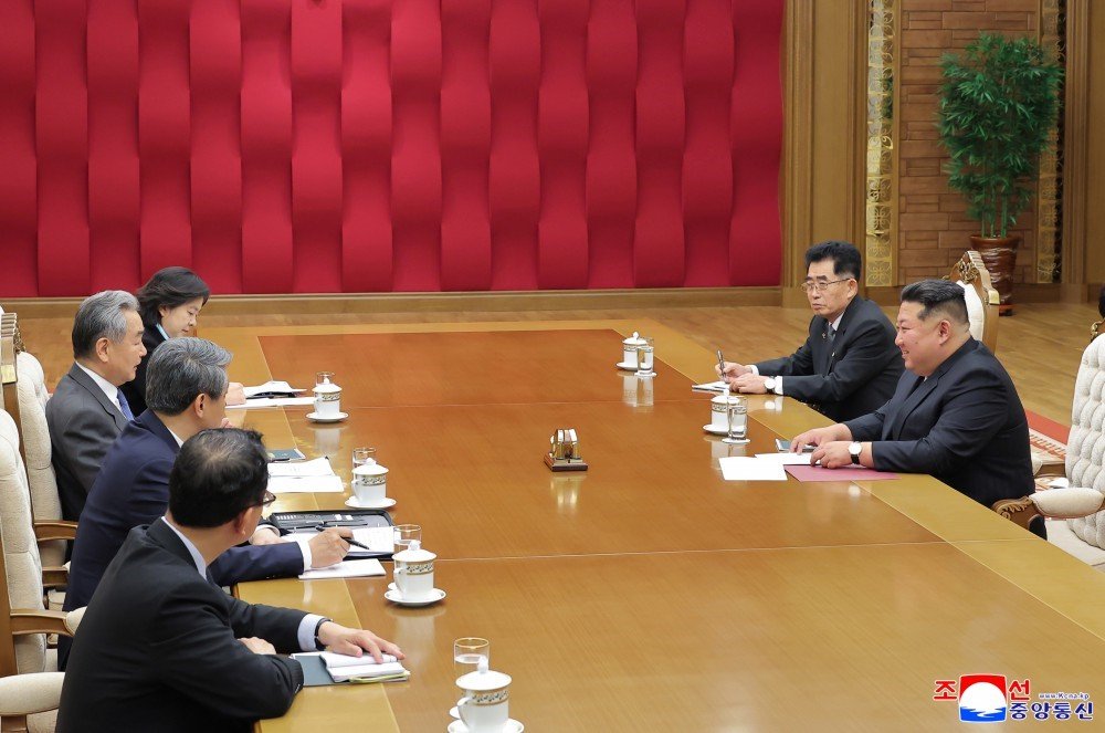 Kuzey Kore Lideri Kim, Çin Dışişleri Bakanı Wang İle Görüştü