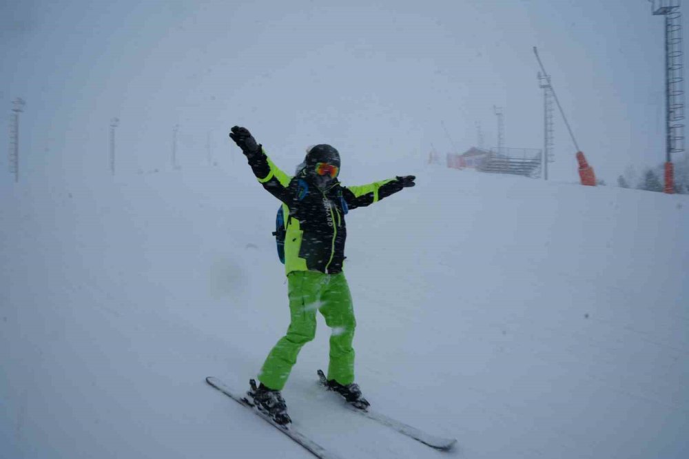Palandöken’de Kayak Sezonu Uzatıldı.. Nisan Sonuna Kadar Devam!