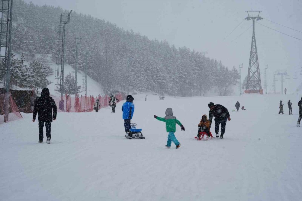 Palandöken’de Kayak Sezonu Uzatıldı.. Nisan Sonuna Kadar Devam!