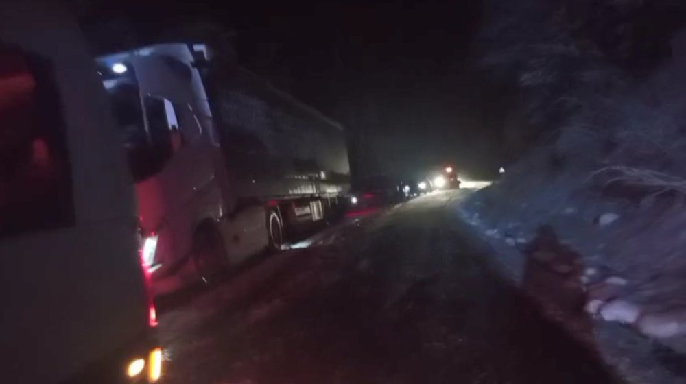 Sahara Geçidi’nde TIR Kazası.. D-010 Kara Yolu Ulaşıma Kapandı!