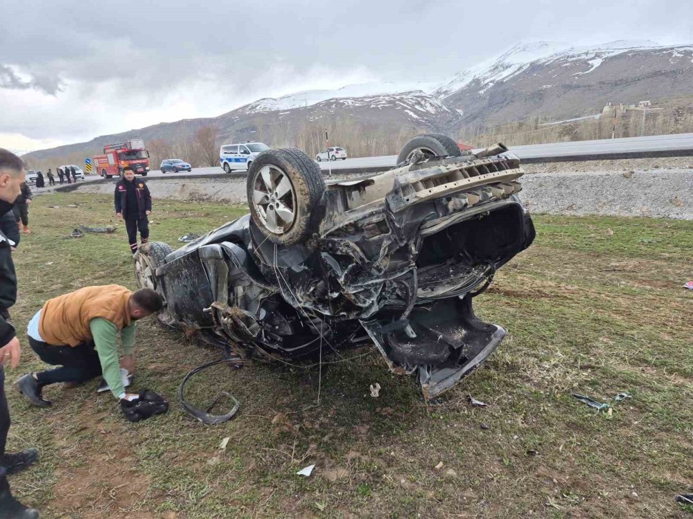 Van Muradiye’de Otomobil Takla Attı.. 1 Kişi Hayatını Kaybetti!