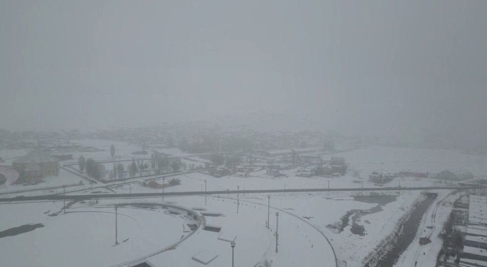 Kars’ta Tipi ve Kar Yağışı.. 33 Köy Yolu Ulaşıma Kapandı!