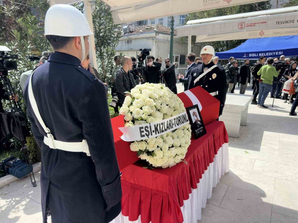 TBMM Eski Başkanı Hüsamettin Cindoruk Son Yolculuğuna Uğurlandı