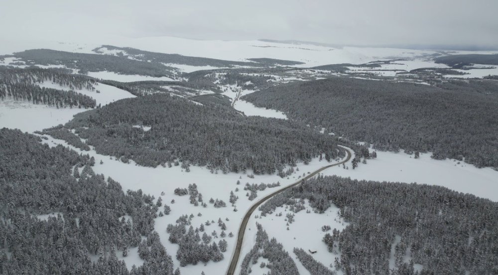 Baharda Kış Manzarası.. Kars/Sarıkamış-Erzurum Kara Yolu Büyüledi!