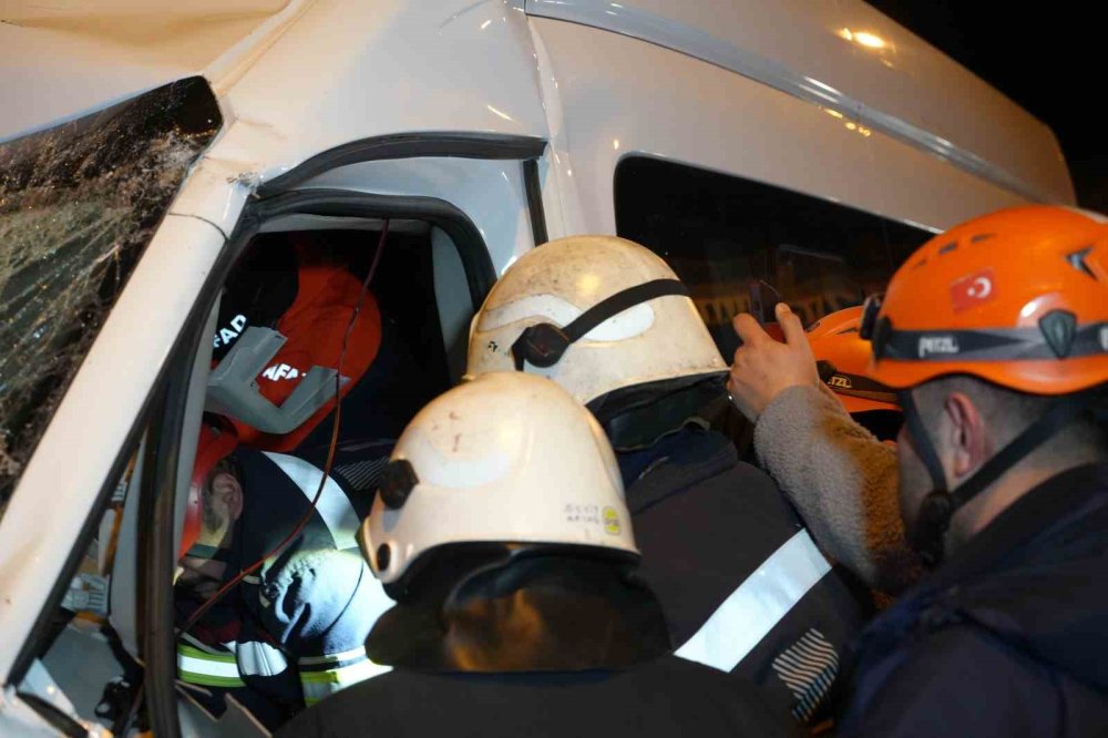 Erzurum’da Zincirleme Trafik Kazası: 5 Yaralı