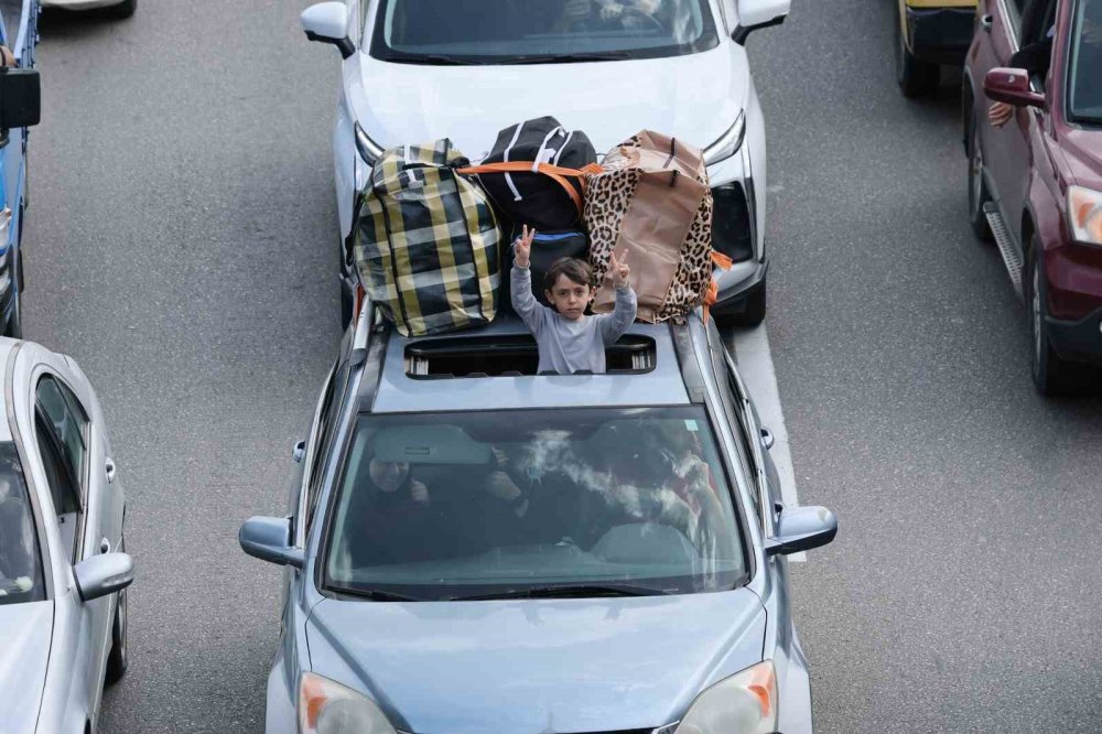 Lübnanlı Aileler, Ateşkesin Ardından Ülkenin Güneyine Doğru Yola Çıktı