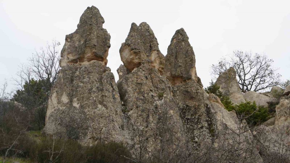 Ankara’da Kapadokya’yı Andıran Doğa Harikası: Abacı Peribacaları