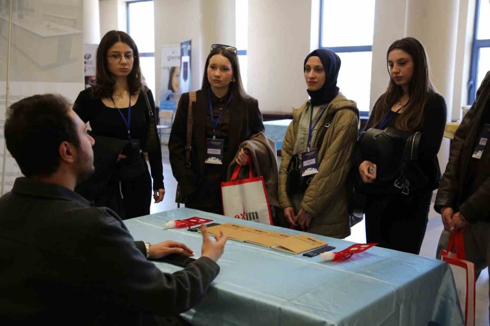 Atatürk Üniversitesi’nde 