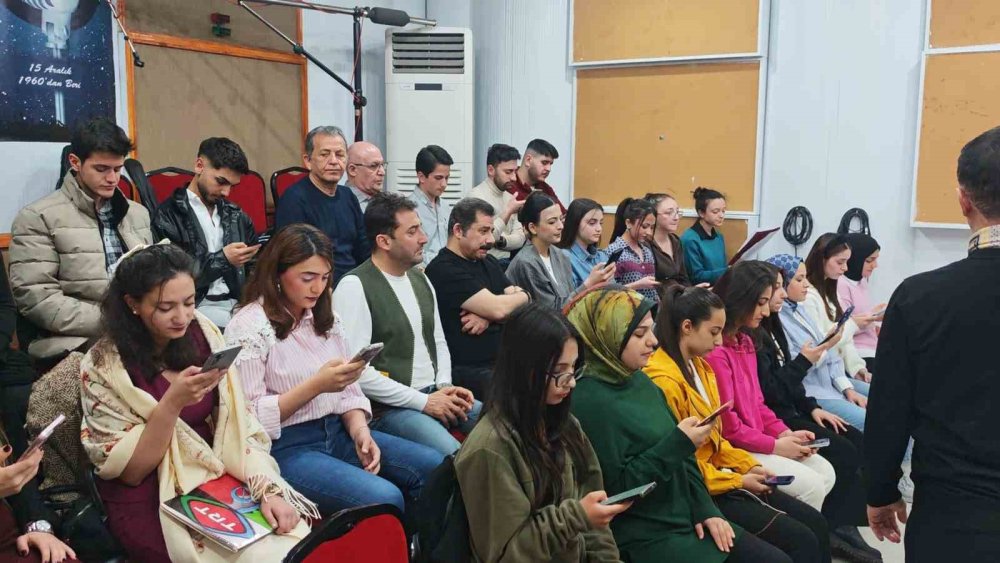 TRT Erzurum Radyosu’nda Ustalar İle Gençler Buluştu