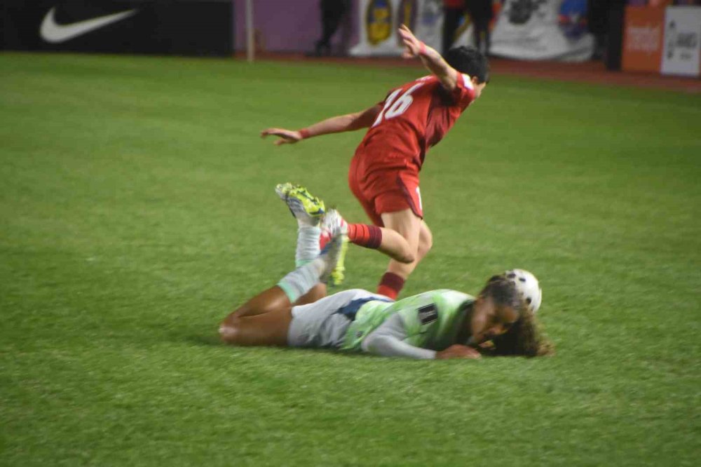 2027 Fıfa Kadınlar Dünya Kupası Avrupa Elemeleri: Türkiye 1 - İ̇sviçre 1