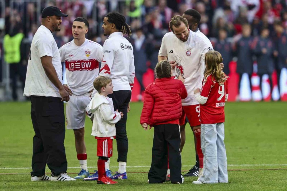 Bayern Münih, Stuttgart'ı 4-2 Yenerek Şampiyonluğunu İlan Etti!