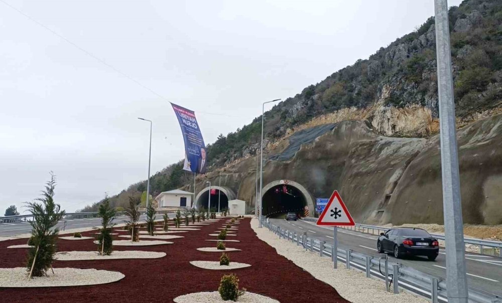 Karadeniz’i İç Anadolu’ya Bağlayan Kırkdilim Tünelleri Trafiğe Açıldı