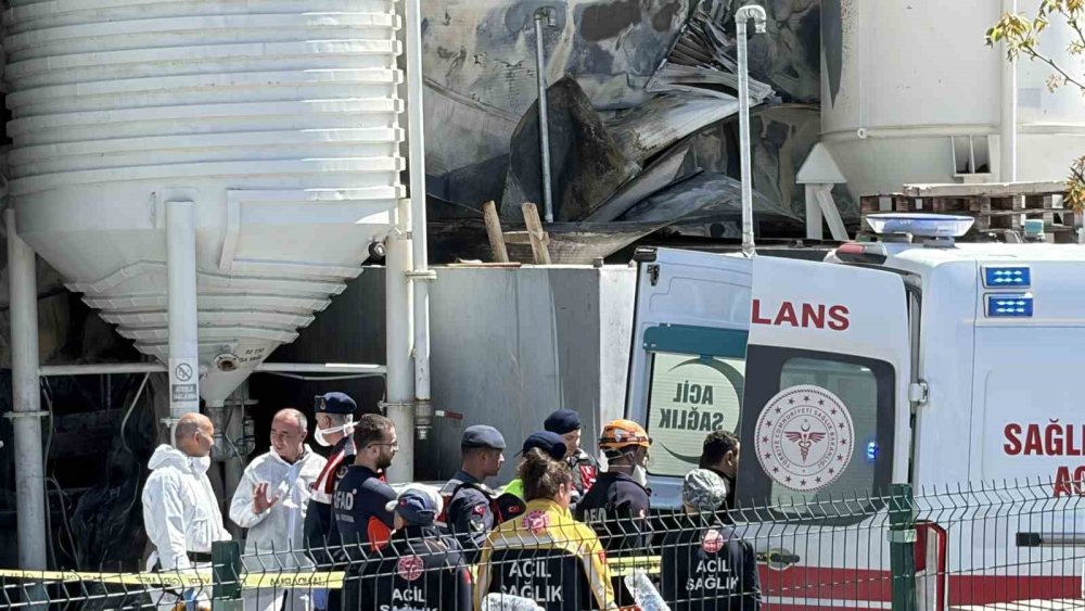 Ankara’da Boya Fabrikasında Çıkan Yangında 1 İşçi Hayatını Kaybetti