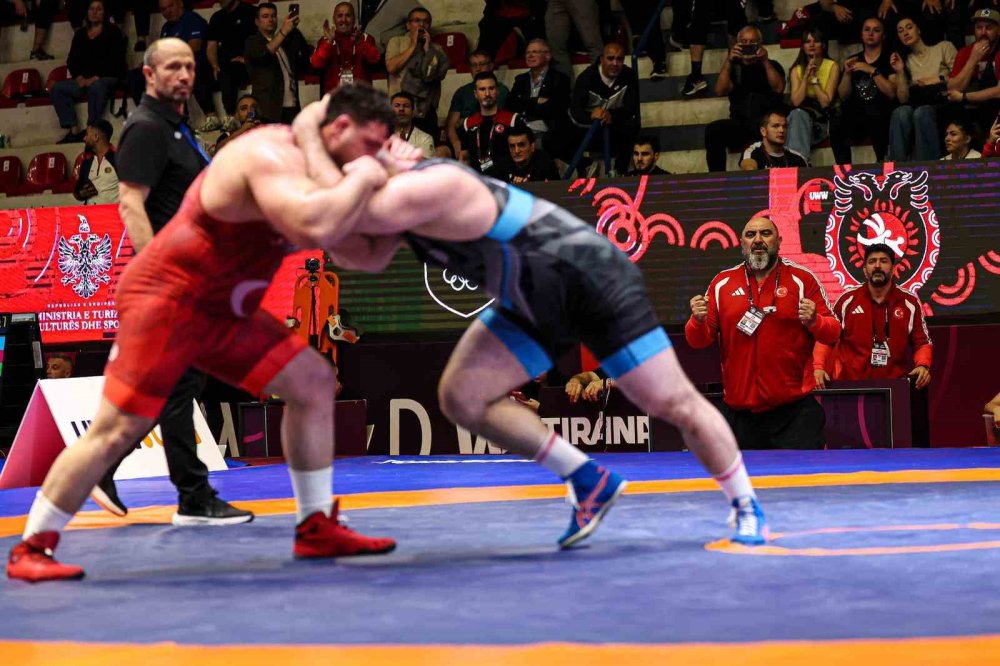 Avrupa Güreş Şampiyonası’nda 3 Yarı Final