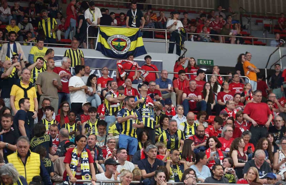 Fenerbahçe’den Avrupa’da Üçüncü Zafer.. Euroleague’de Galatasaray’ı Geçti!