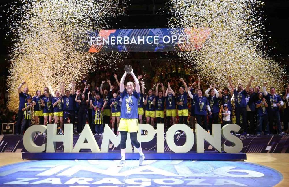 Fenerbahçe’den Avrupa’da Üçüncü Zafer.. Euroleague’de Galatasaray’ı Geçti!