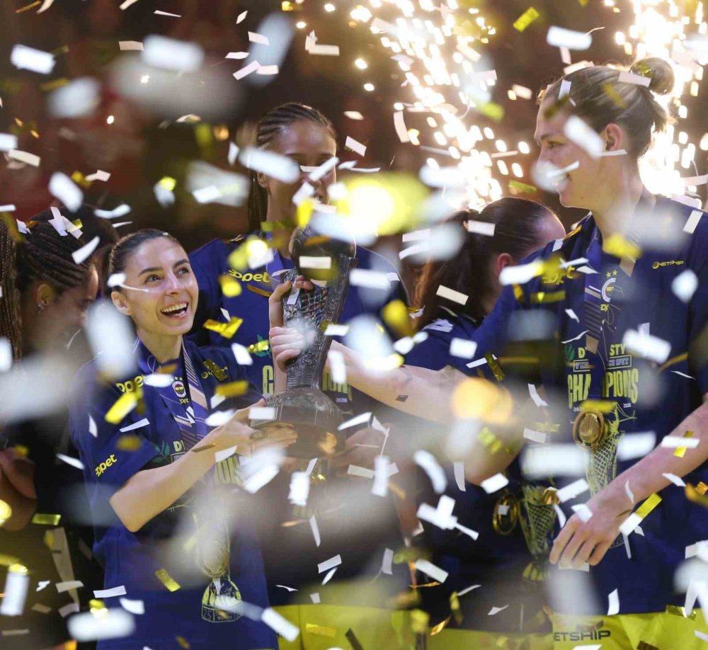 Fenerbahçe’den Avrupa’da Üçüncü Zafer.. Euroleague’de Galatasaray’ı Geçti!