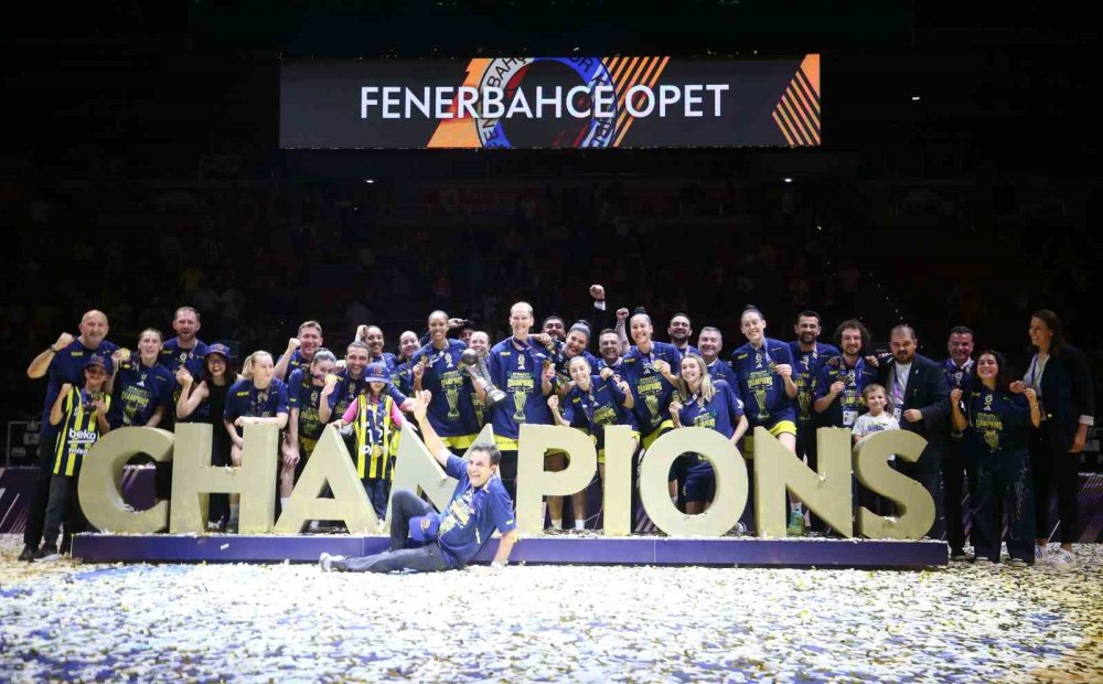 Fenerbahçe’den Avrupa’da Üçüncü Zafer.. Euroleague’de Galatasaray’ı Geçti!