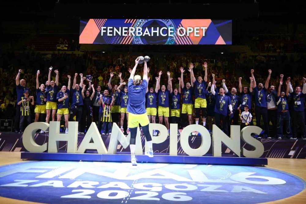 Fenerbahçe’den Avrupa’da Üçüncü Zafer.. Euroleague’de Galatasaray’ı Geçti!