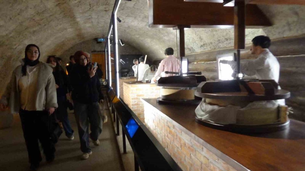 ‘Gravyer ve Kaşar’ın Hikayesi.. Kars Peynir Müzesi’nde Gerçekçi Deneyimler! 