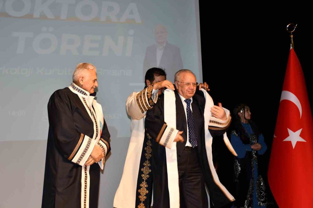 Ardahan’da Fahri Doktora Töreni.. Yıldırım ve Hasanov’a Onur Ünvanı!