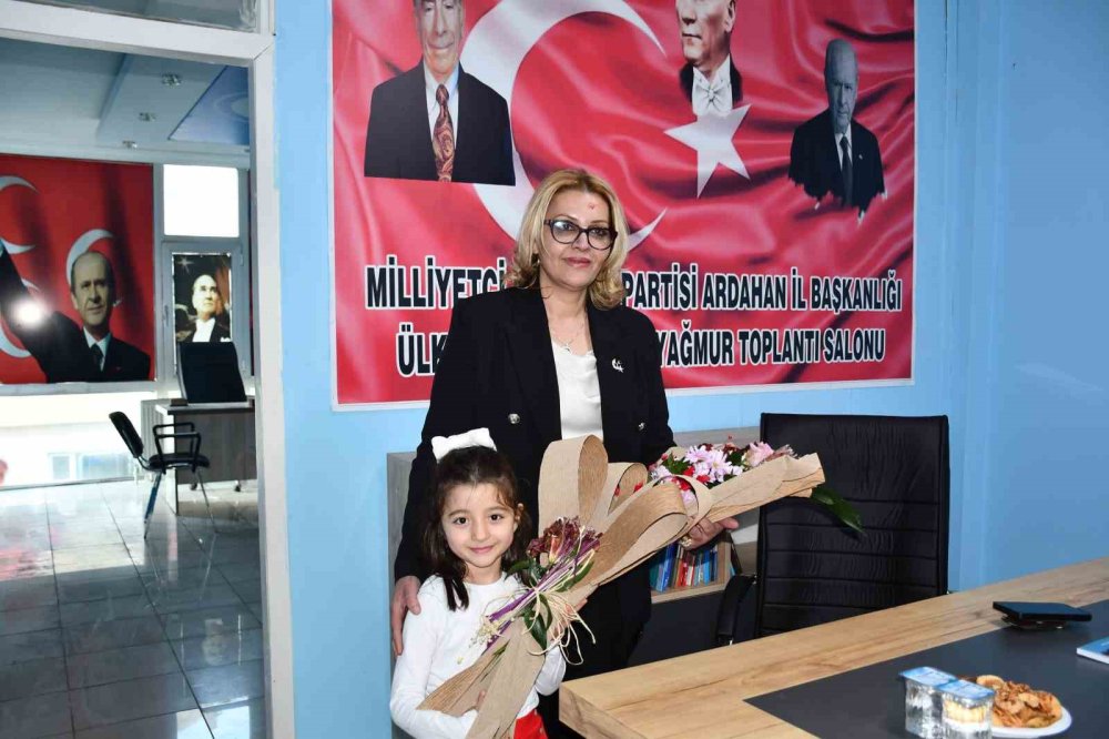 MHP Ardahan’da Yeni Dönem.. Sevim Köseliören Görevine Başladı!
