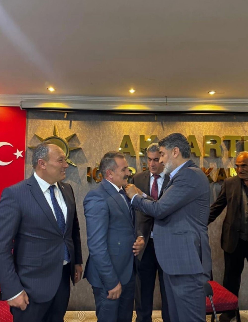 DEM Parti’den AK Parti’ye Geçiş.. Iğdır’da Siyasette Dikkat Çeken Katılım!