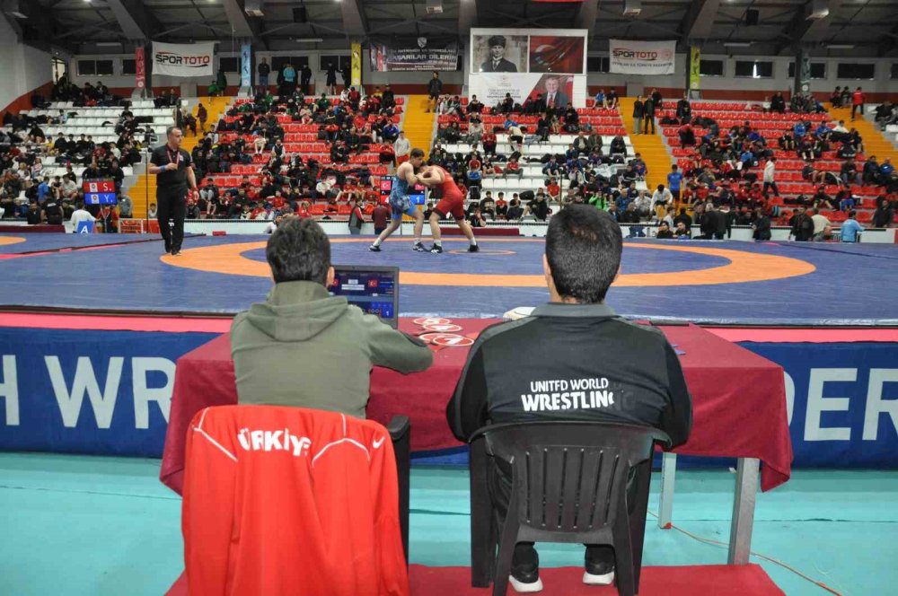 Minderde Geleceğin Şampiyonları.. Kars’ta Büyük Heyecan Başladı!