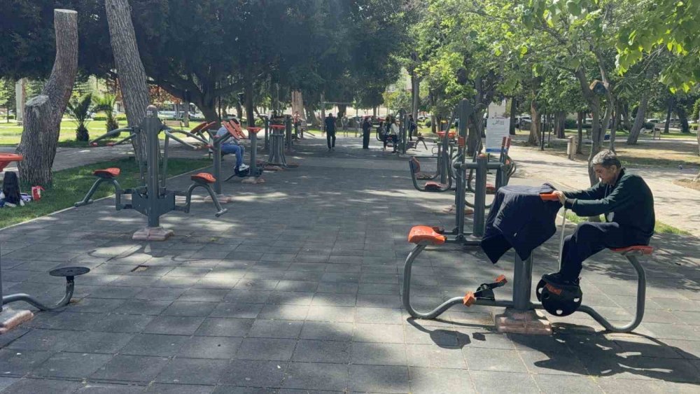 Adana’da Termometreler 41 Dereceyi Gösterdi