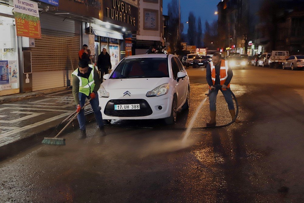 Ardahan’da Bahar Temizliği Seferberliği Sürüyor