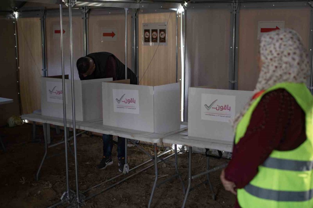 Filistin’de Sandık Günü.. Gazze’de 20 Yıl Sonra İlk Yerel Seçim!