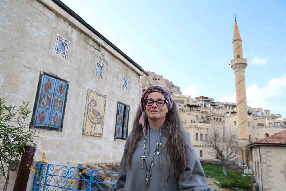 Kısa Ziyaret, Kalıcı Bir Hayata Dönüştü