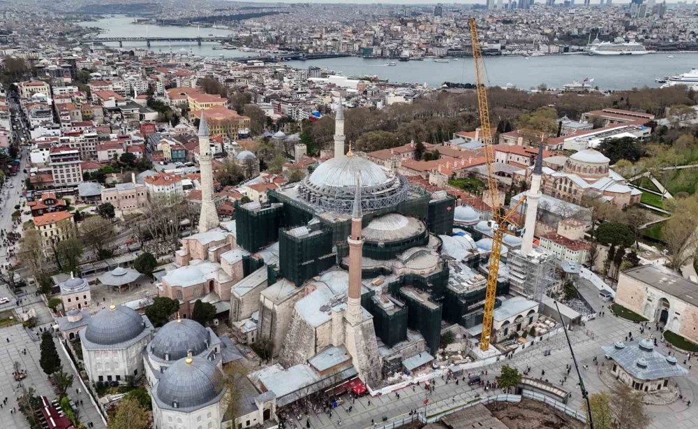 Ayasofya’da Dev Restorasyonda Kritik Aşama: Kubbe Kapatılıyor