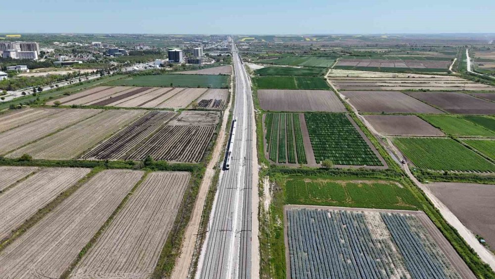 Edirne-İstanbul Arası 1,5 Saate Düşüyor, İlk Test Sürüşü Başarılı Geçti