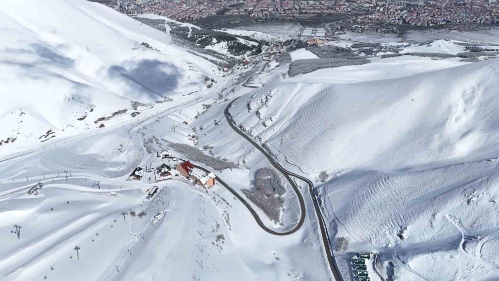 Palandöken Beyaz Örtüsü İle Hayran Bıraktı