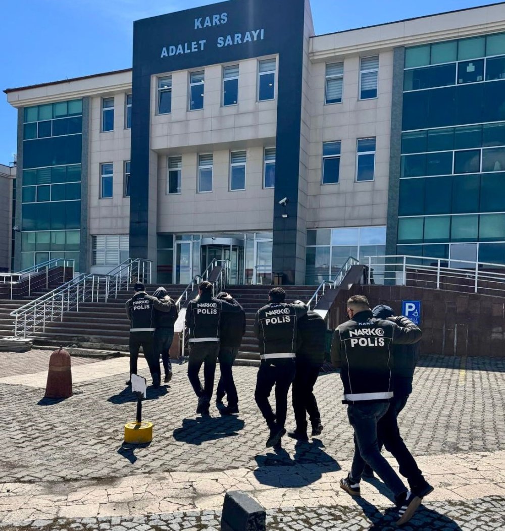 Kars’ta Narkotik Darbesi: "Torbacı" Ağına Operasyon, 4 Tutuklama