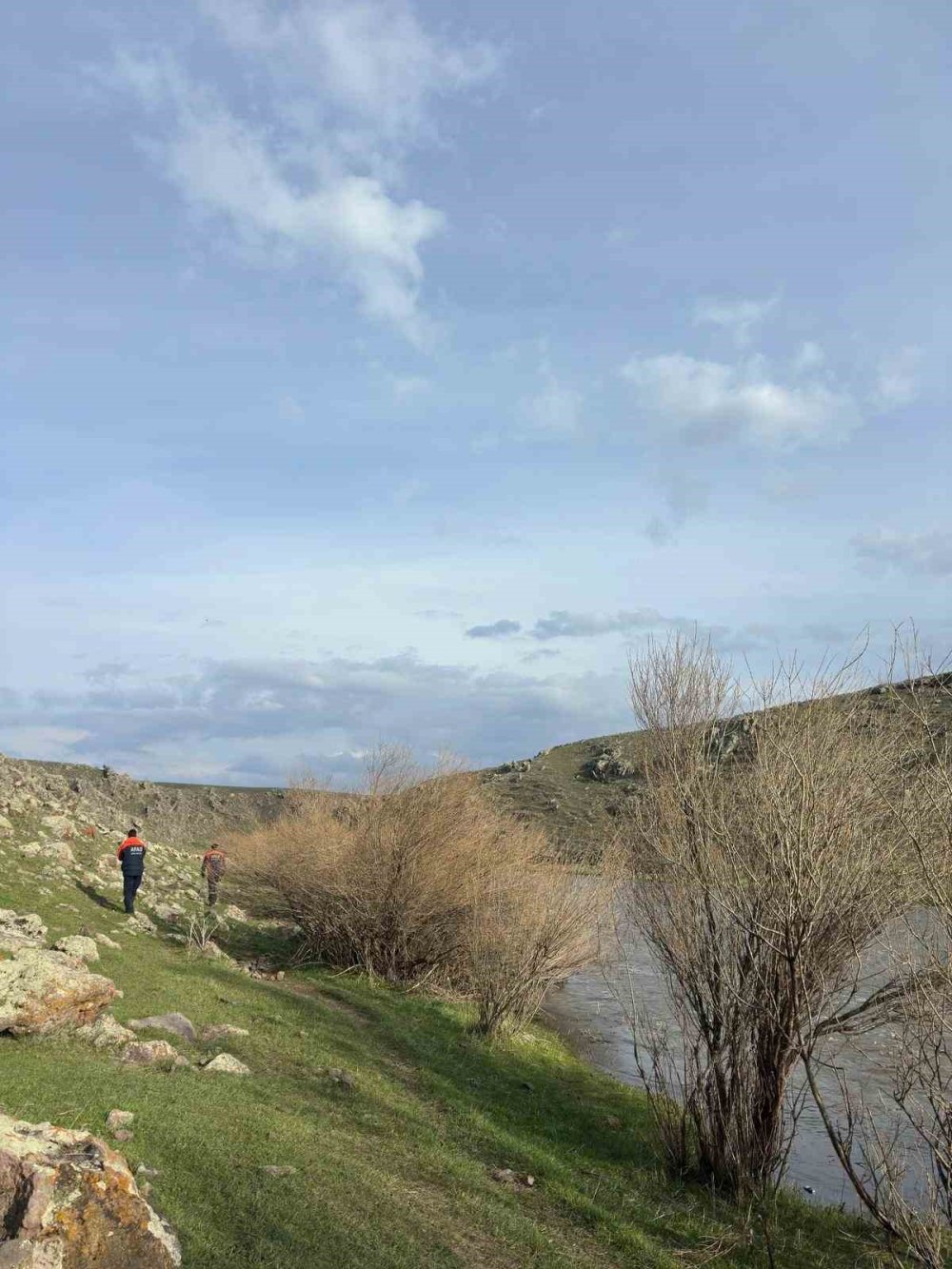 Kayıp Çoban Çocuktan Kötü Haber.. Cansız Bedeni Dere Yatağında Bulundu!