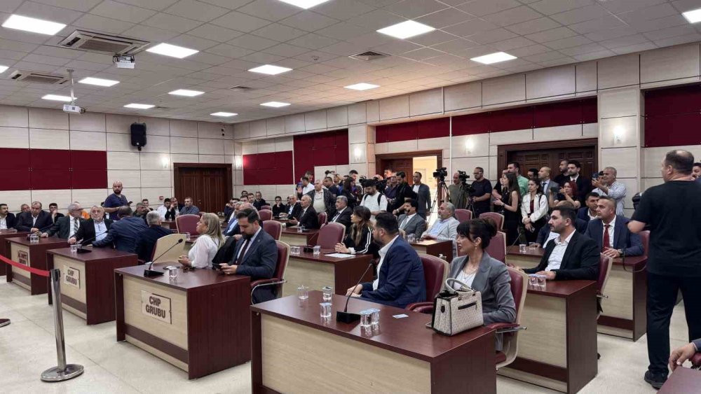 Yüreğir Belediyesi’nde Yeni Dönem.. Başkanvekili Cafer Boyraz Oldu!