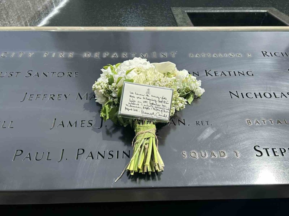 İngiltere Kralı III. Charles 11 Eylül Anıtı’nı Ziyaret Etti