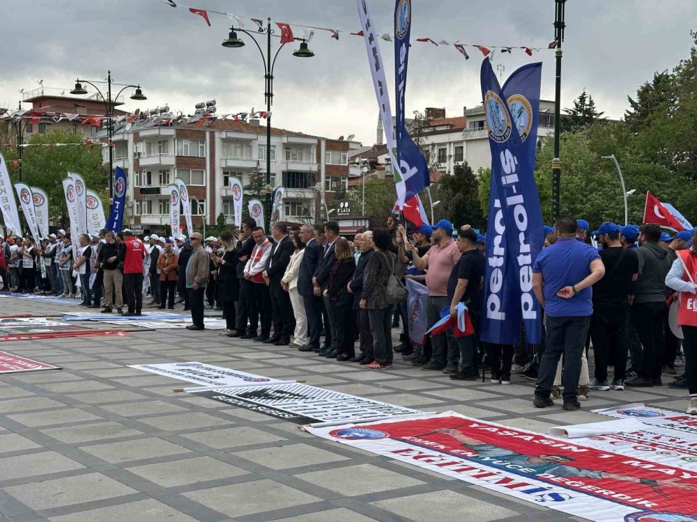 Burdur’da 1 Mayıs Emek ve Dayanışma Günü Kutlandı