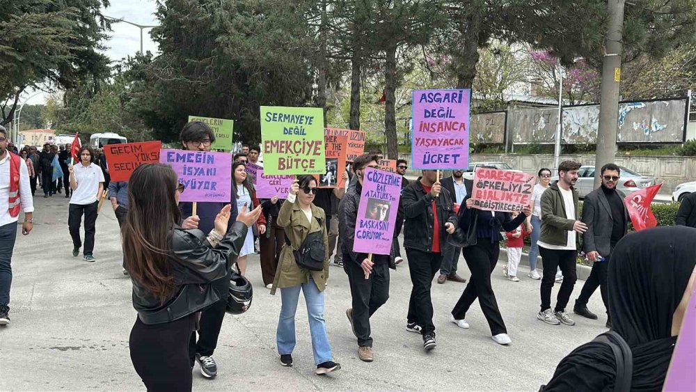 Burdur’da 1 Mayıs Emek ve Dayanışma Günü Kutlandı