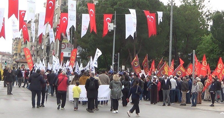Denizli’de 1 Mayıs’ta Binlerce Kişi Meydanlardan Yürüdü