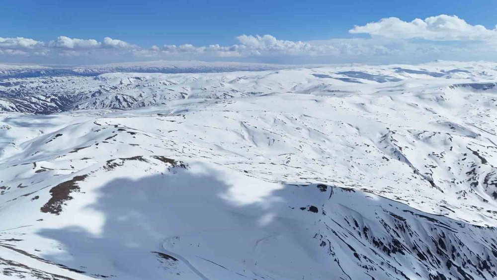 Erzurum Palandöken’de Kar Bereketi, Kayak Sezonu Uzadı