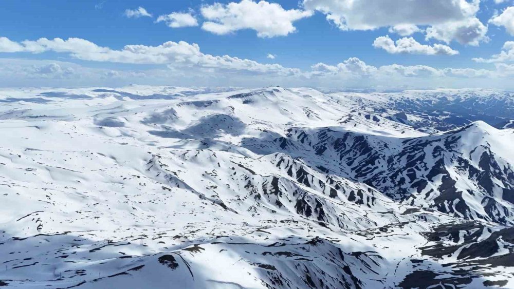 Erzurum Palandöken’de Kar Bereketi, Kayak Sezonu Uzadı