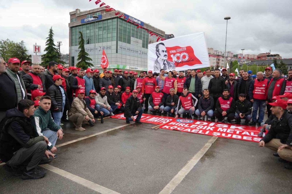 İşçi ve Emeğin Kenti Kocaeli’de 1 Mayıs Halaylarla Kutlandı