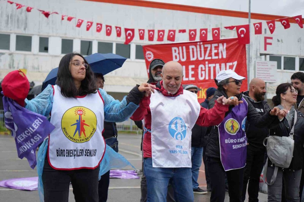 İşçi ve Emeğin Kenti Kocaeli’de 1 Mayıs Halaylarla Kutlandı