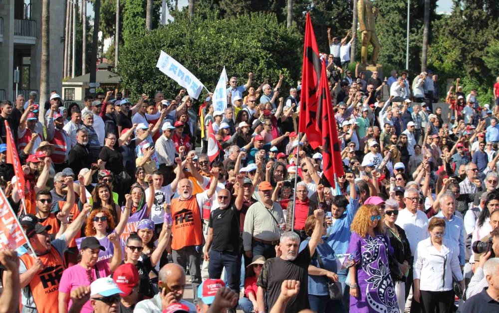 Mersin’de 1 Mayıs Coşkuyla Kutlandı