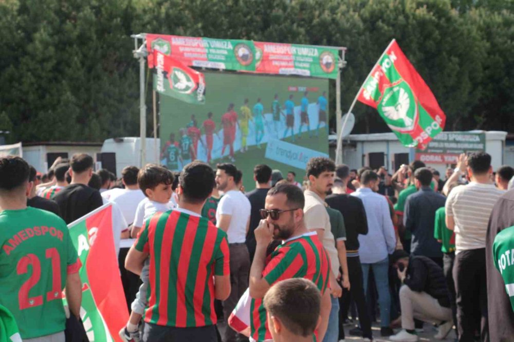 Amedspor’un Süper Lig’e Yükselmesi Cizre’de Kutlandı
