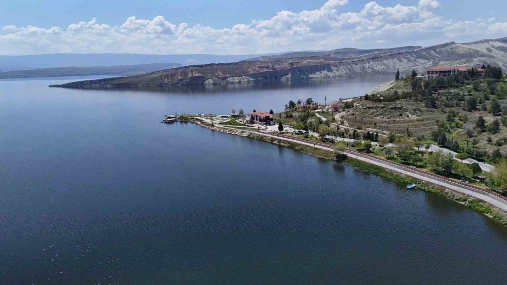 Ankara’nın Denizi Çayırhan Göleti Ziyaretçilerini Bekliyor