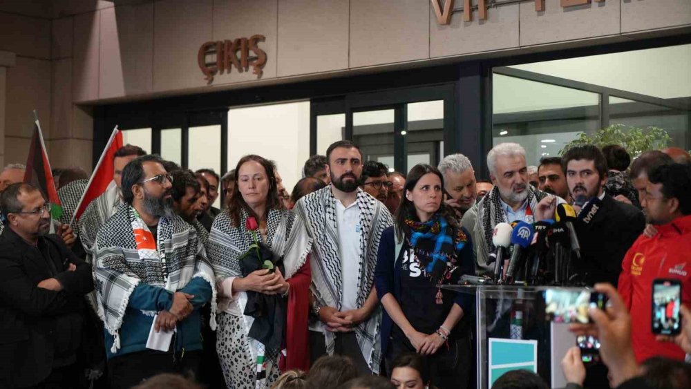 İsrail’in Alıkoyduğu Sumud Filosu Aktivistleri İstanbul’a Getirildi